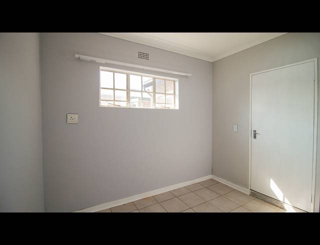 2 BEDROOM SECTIONAL TITLE FOR SALE IN SUNAIR PARK